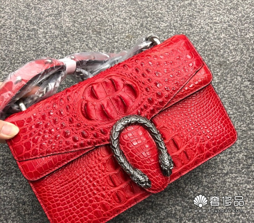 古馳Gucci鱷魚骨皮單肩包