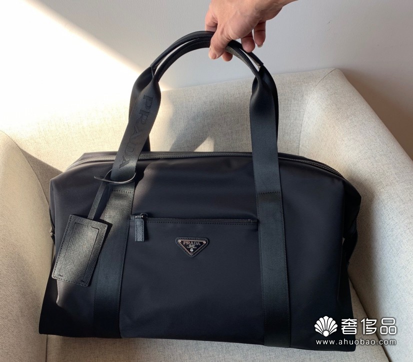 PRADA （普拉達  ) 男女通用牛皮旅行包