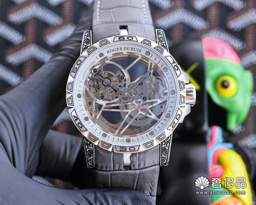 羅傑杜彼 roger dubuis （豪爵）excalibur 王者系列復刻男士手錶